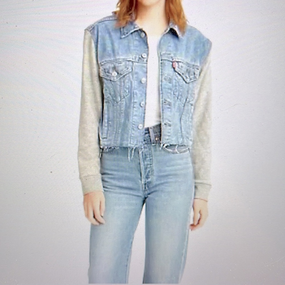 Levi’s Women’s Ex-Boyfriend Trucker Jean Jacket with Fleece Heather Gray…